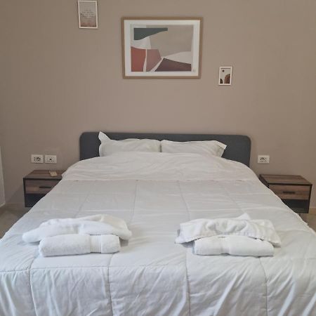 #Beautiful New Apartment,Studio- Close Tirana City Center Екстериор снимка